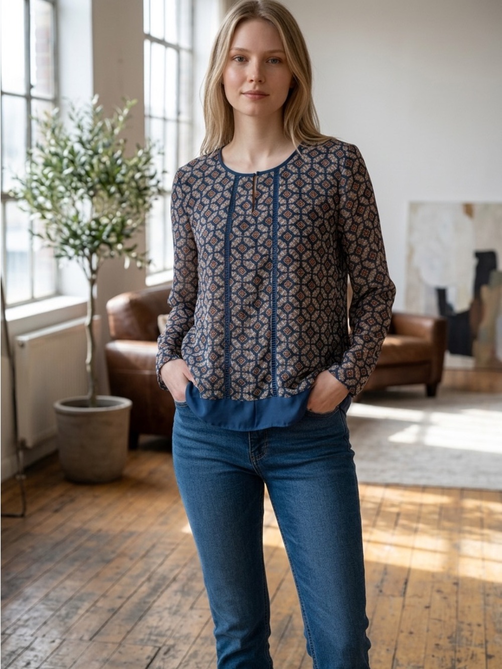 Black Rainn Blouse Medium Blue Geometric Print Long Sleeve High Low Tunic Top